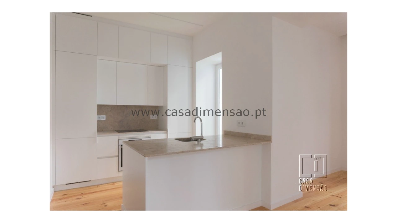 Apartamento T1 para Venda em Ajuda Foto 6