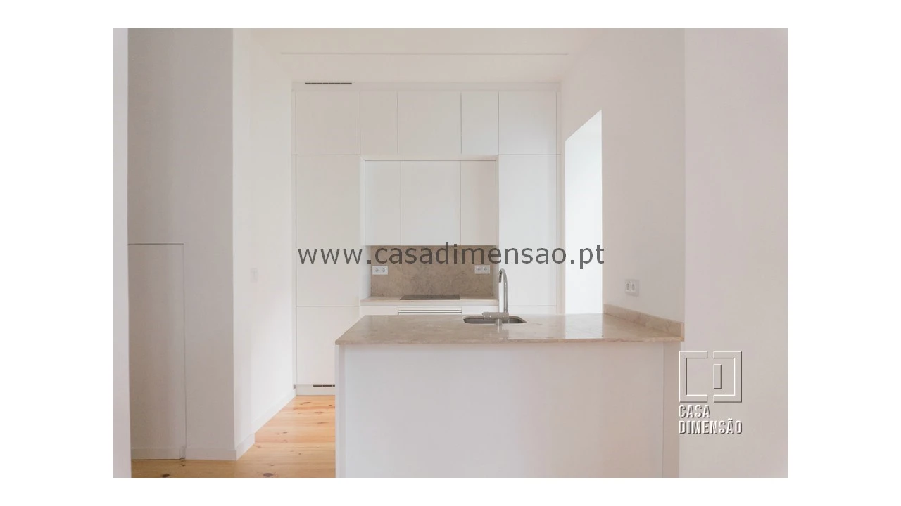 Apartamento T1 para Venda em Ajuda Foto 7