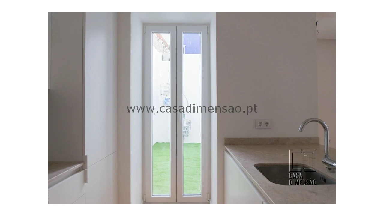 Apartamento T1 para Venda em Ajuda Foto 12