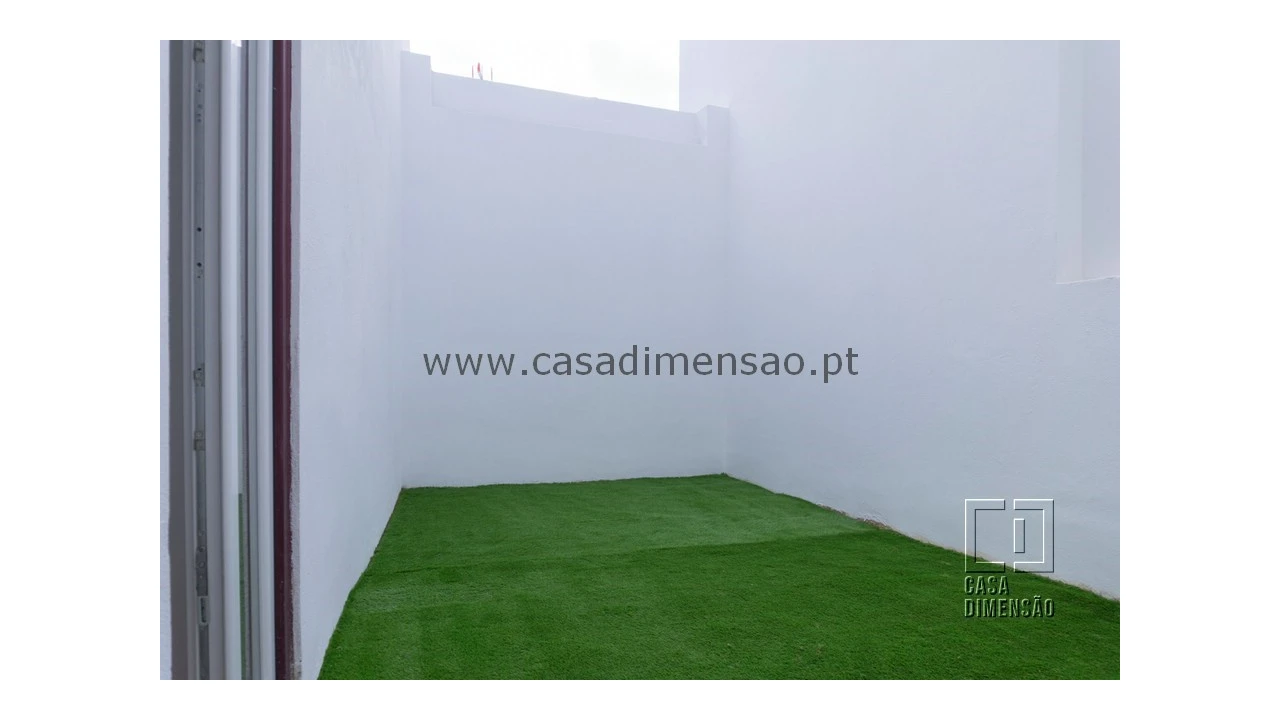 Apartamento T1 para Venda em Ajuda Foto 19