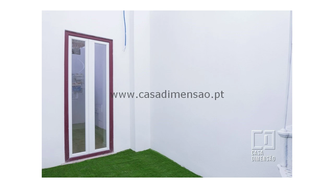 Apartamento T1 para Venda em Ajuda Foto 20
