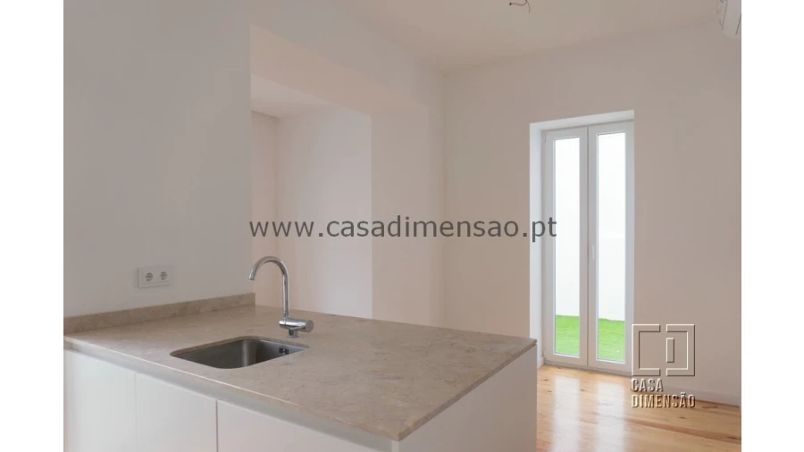 Apartamento T1 para Venda em Ajuda Foto 13