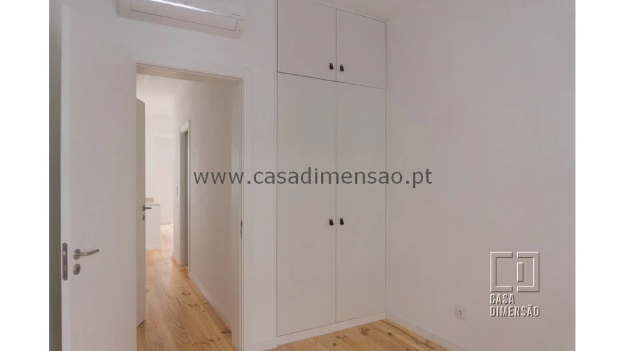 Apartamento T1 para Venda em Ajuda Foto 18