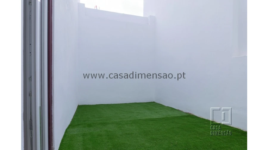 Apartamento T1 para Venda em Ajuda Foto 19