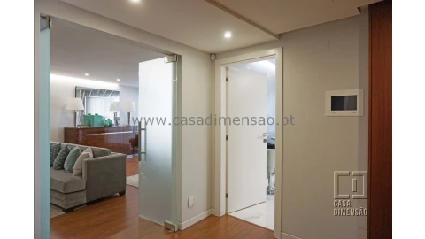 Apartamento T2 para Venda em Oeiras e São Julião da Barra, Paço de Arcos e Caxias