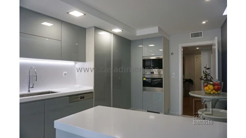 Apartamento T2 para Venda em Oeiras e São Julião da Barra, Paço de Arcos e Caxias