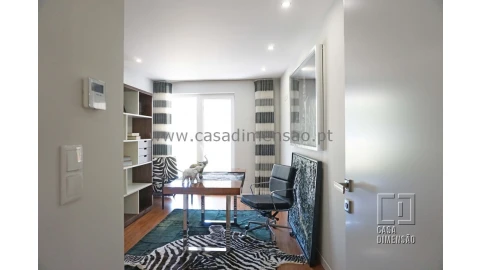 Apartamento T2 para Venda em Oeiras e São Julião da Barra, Paço de Arcos e Caxias