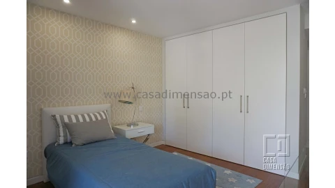 Apartamento T2 para Venda em Oeiras e São Julião da Barra, Paço de Arcos e Caxias