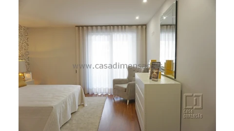 Apartamento T2 para Venda em Oeiras e São Julião da Barra, Paço de Arcos e Caxias