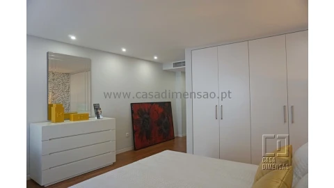 Apartamento T2 para Venda em Oeiras e São Julião da Barra, Paço de Arcos e Caxias