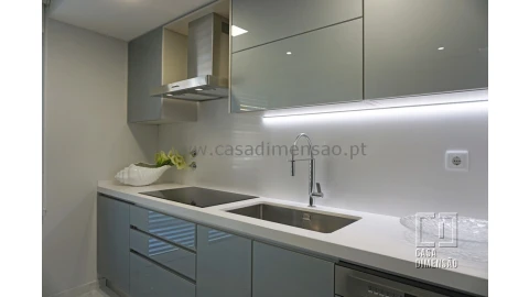 Apartamento T4 para Venda em Oeiras e São Julião da Barra, Paço de Arcos e Caxias
