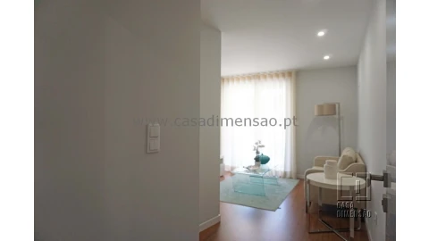 Apartamento T4 para Venda em Oeiras e São Julião da Barra, Paço de Arcos e Caxias
