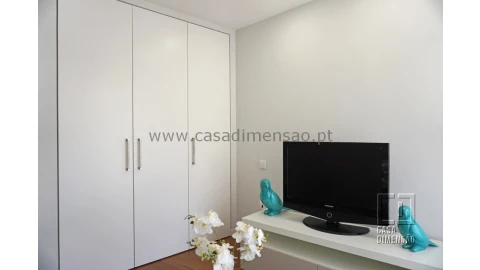 Apartamento T4 para Venda em Oeiras e São Julião da Barra, Paço de Arcos e Caxias