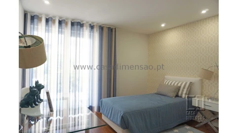 Apartamento T4 para Venda em Oeiras e São Julião da Barra, Paço de Arcos e Caxias