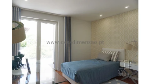 Apartamento T4 para Venda em Oeiras e São Julião da Barra, Paço de Arcos e Caxias