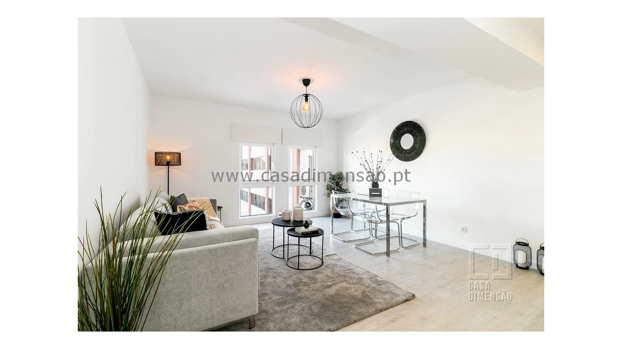 Apartamento T3 para Venda em Carnide Foto 3