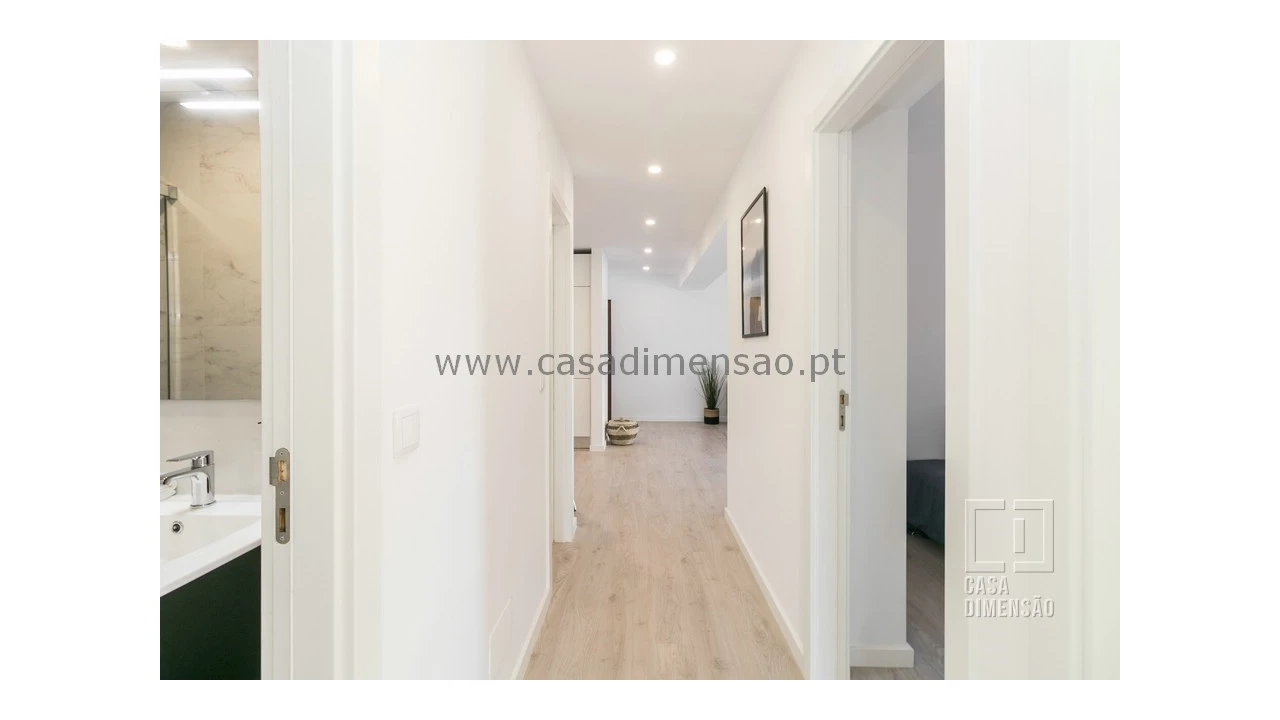 Apartamento T3 para Venda em Carnide Foto 29