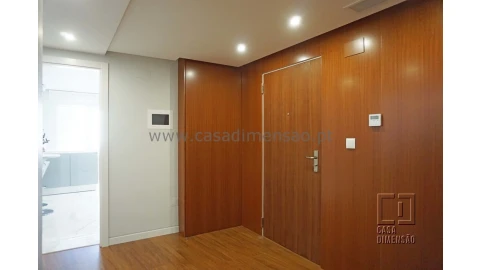 Apartamento T3 para Venda em Oeiras e São Julião da Barra, Paço de Arcos e Caxias