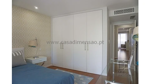 Apartamento T3 para Venda em Oeiras e São Julião da Barra, Paço de Arcos e Caxias