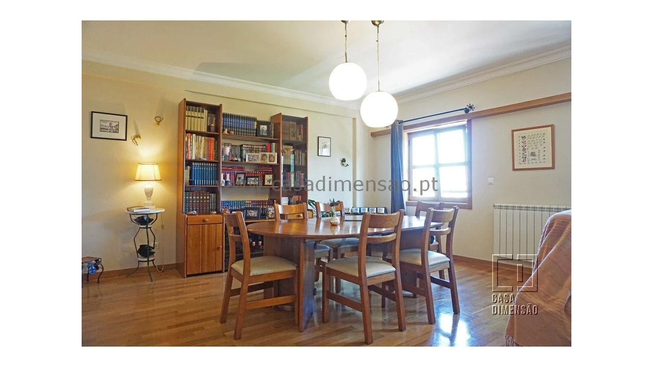 Apartamento T4 para Venda em Venteira Foto 10