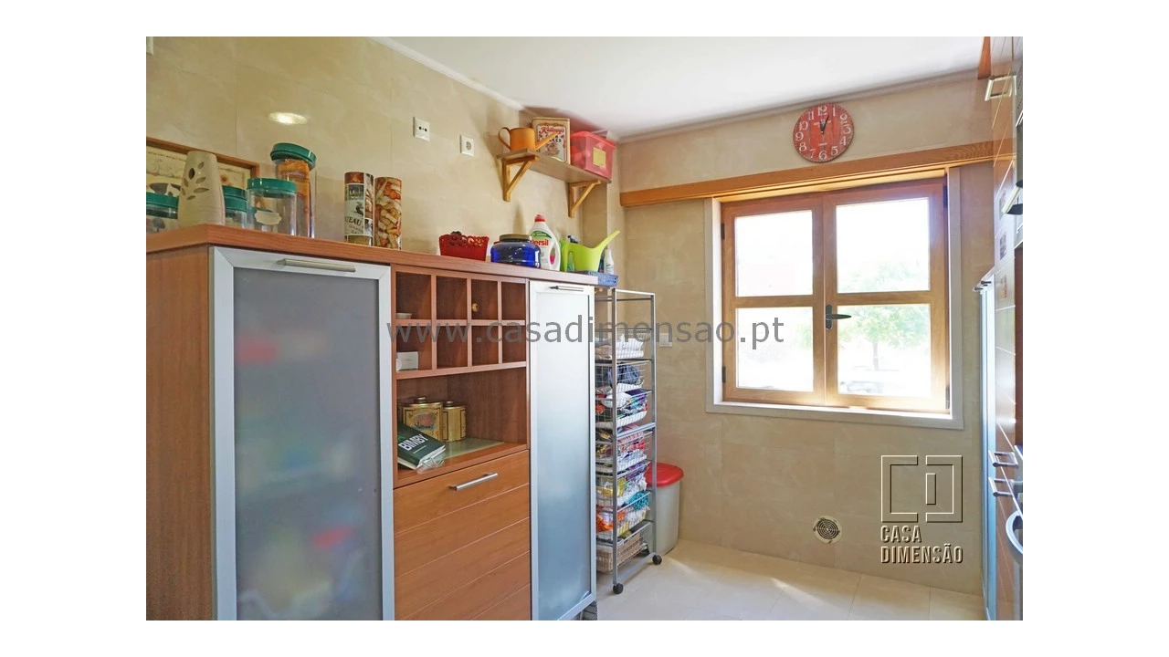 Apartamento T4 para Venda em Venteira Foto 20