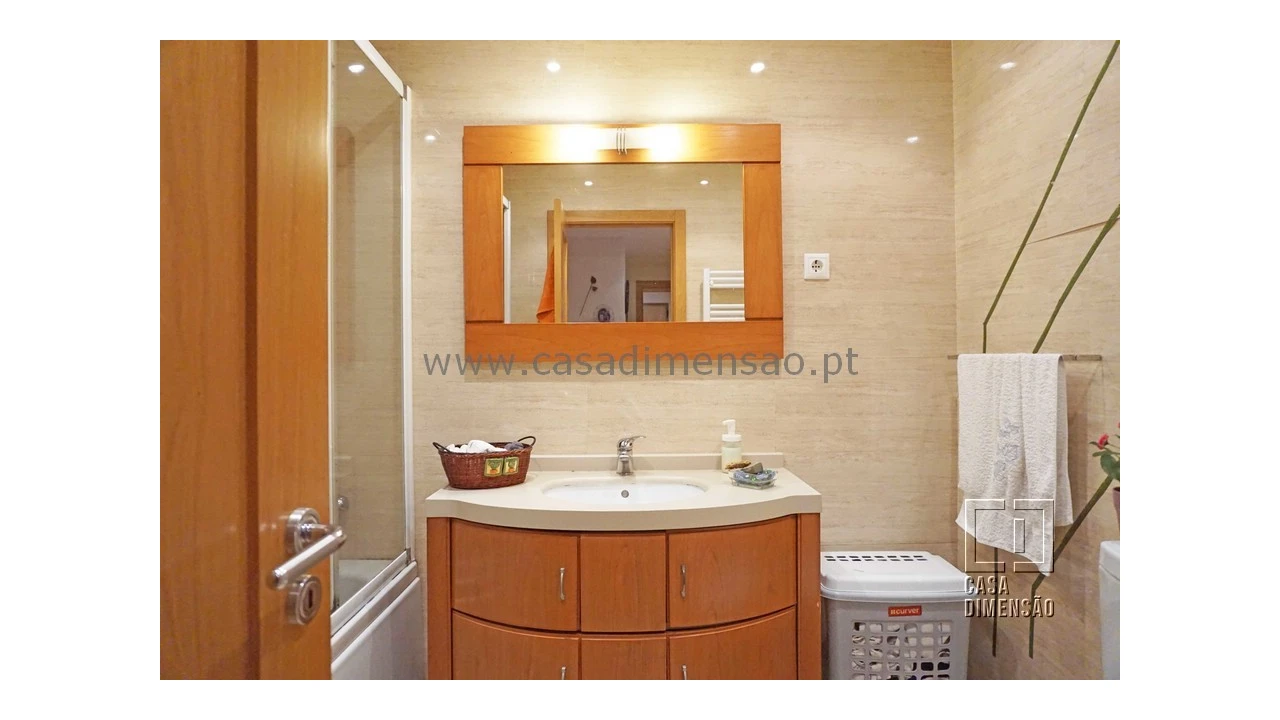 Apartamento T4 para Venda em Venteira Foto 25