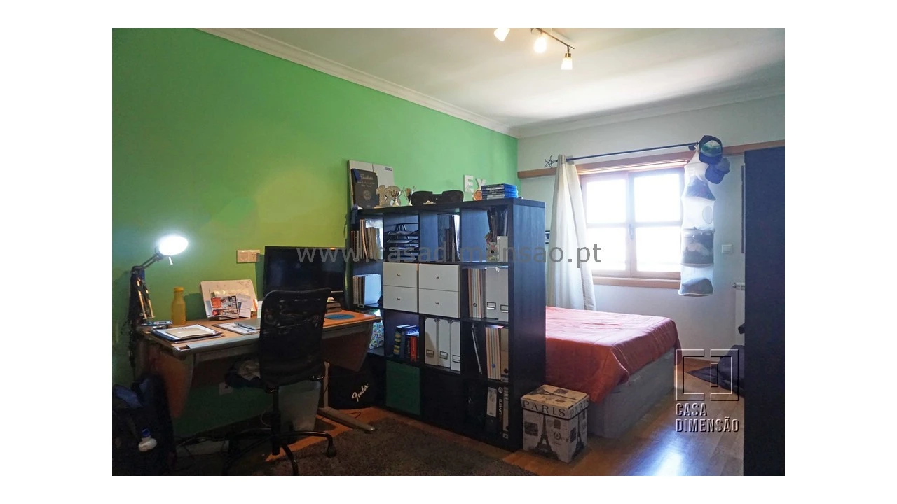 Apartamento T4 para Venda em Venteira Foto 28