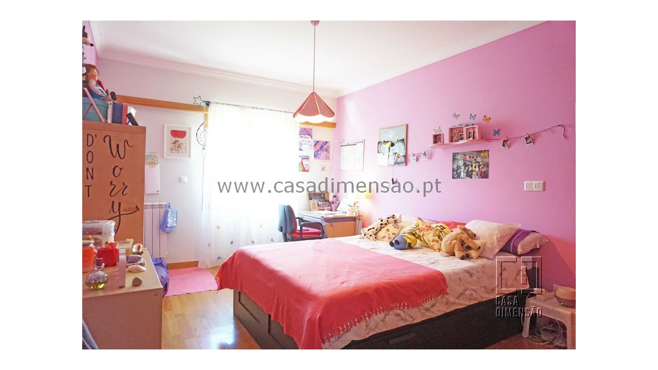 Apartamento T4 para Venda em Venteira Foto 35