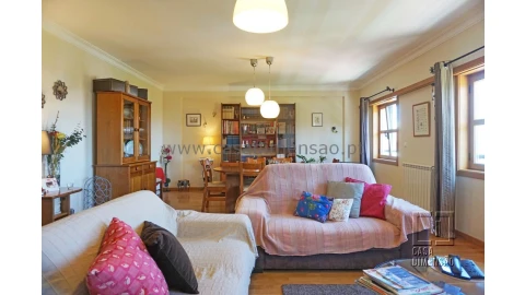 Apartamento T4 para Venda em Venteira