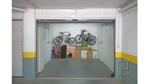 Apartamento T4 para Venda em Venteira