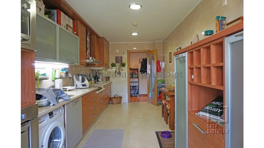Apartamento T4 para Venda em Venteira Foto 21