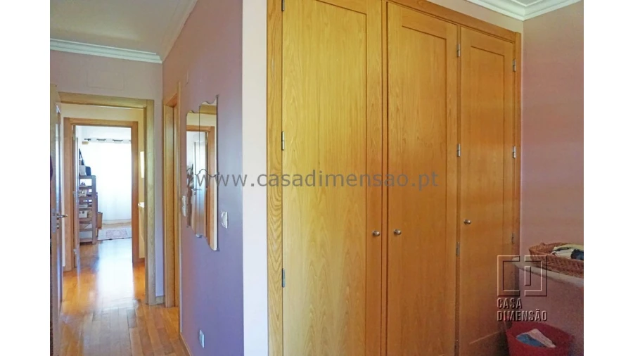 Apartamento T4 para Venda em Venteira Foto 47