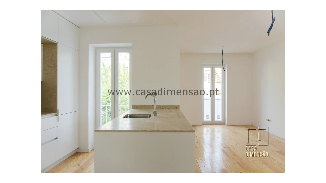 Apartamento T3 para Venda em Ajuda Foto 4