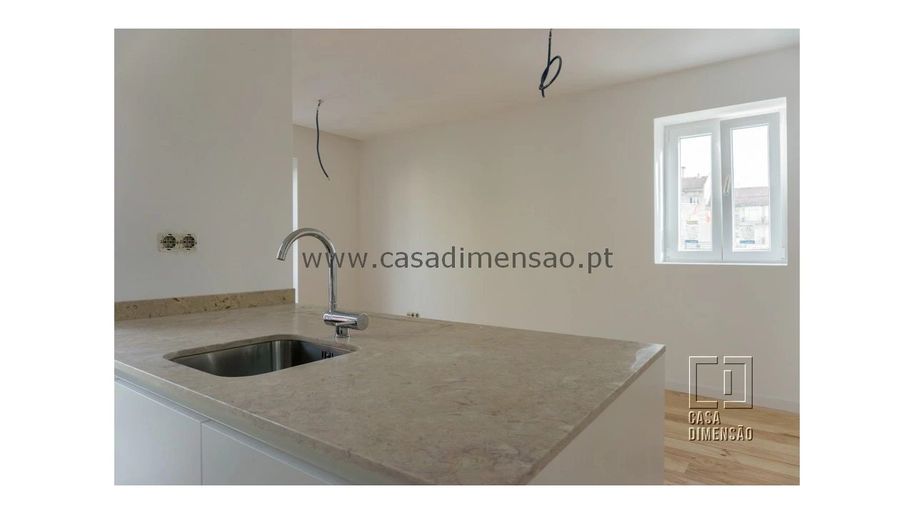 Apartamento T3 para Venda em Ajuda Foto 16
