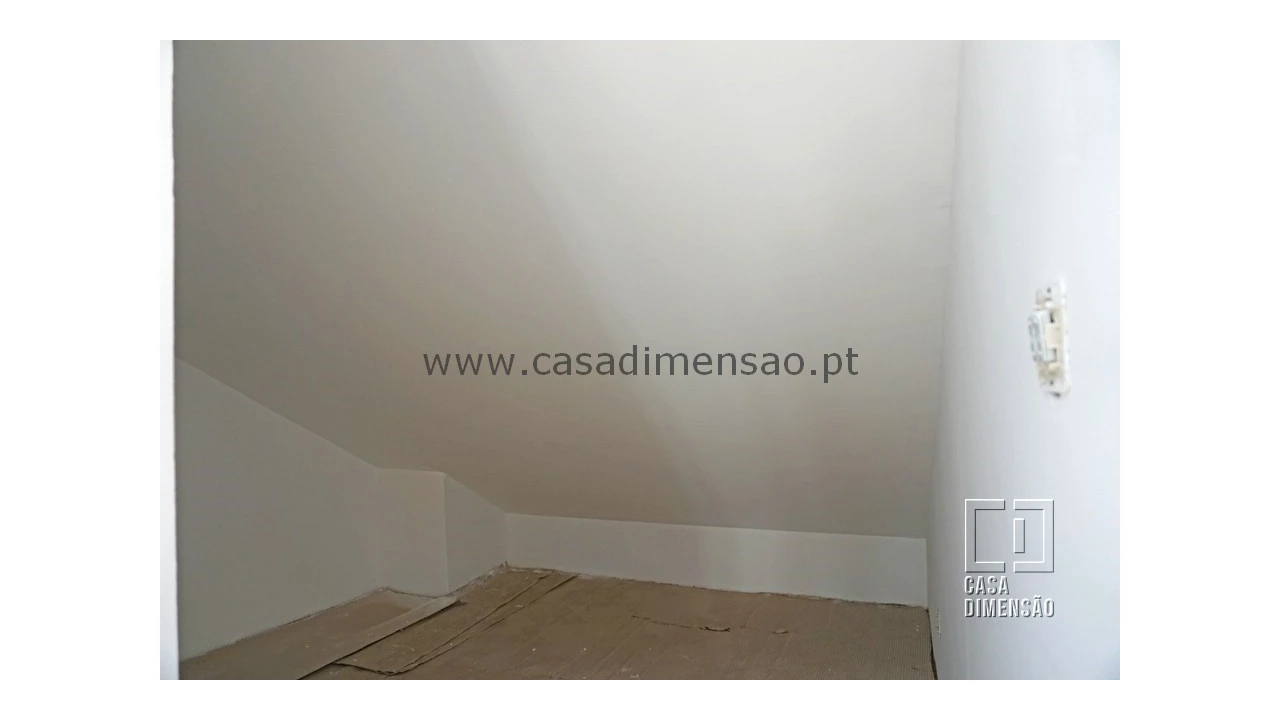 Apartamento T3 para Venda em Ajuda Foto 37