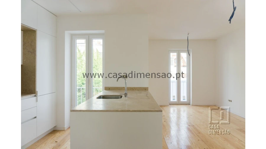 Apartamento T3 para Venda em Ajuda Foto 4