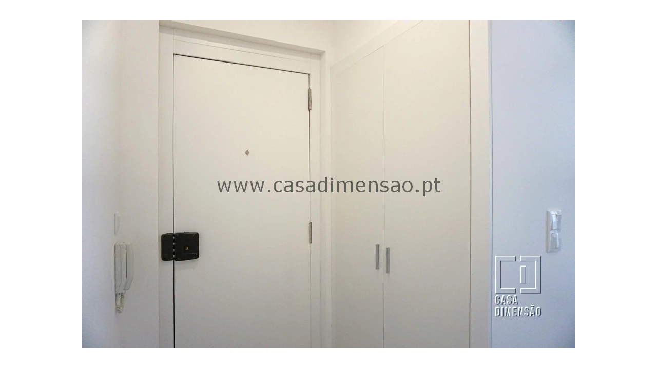 Apartamento T2 para Venda em Carnaxide e Queijas Foto 2
