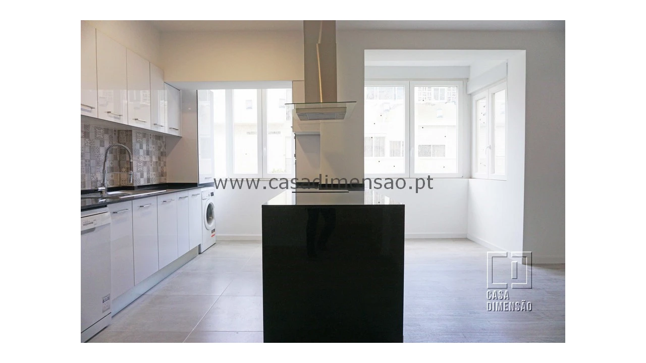 Apartamento T2 para Venda em Carnaxide e Queijas Foto 7