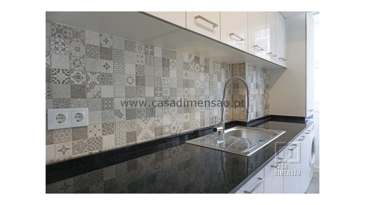 Apartamento T2 para Venda em Carnaxide e Queijas Foto 12