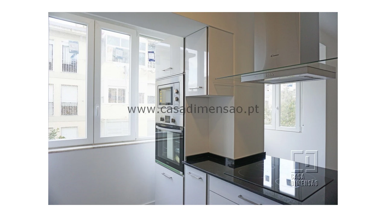 Apartamento T2 para Venda em Carnaxide e Queijas Foto 14