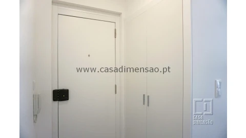 Apartamento T2 para Venda em Carnaxide e Queijas