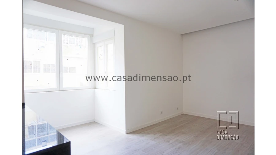 Apartamento T2 para Venda em Carnaxide e Queijas Foto 3