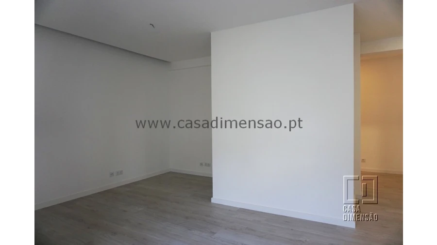 Apartamento T2 para Venda em Carnaxide e Queijas Foto 5