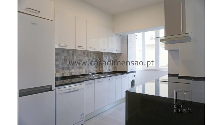 Apartamento T2 para Venda em Carnaxide e Queijas Foto 10