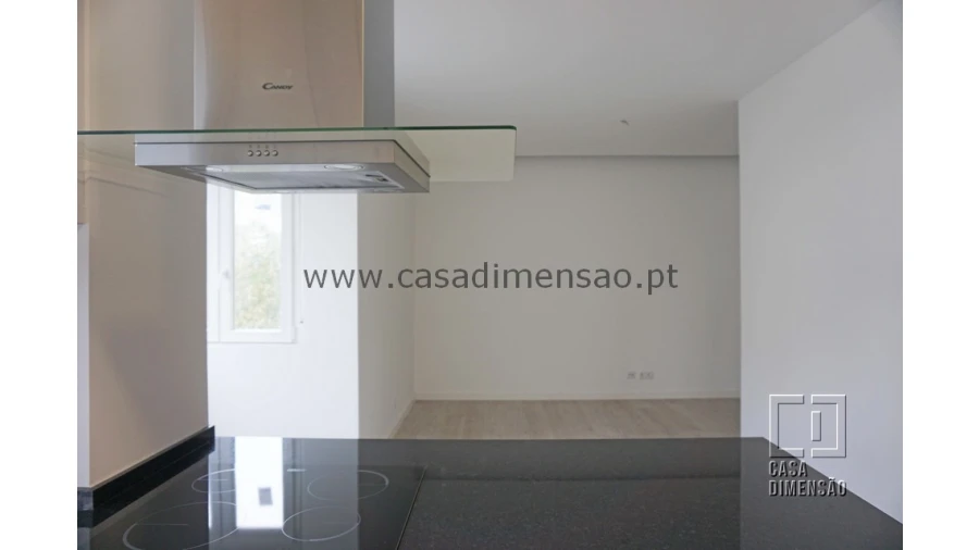 Apartamento T2 para Venda em Carnaxide e Queijas Foto 16