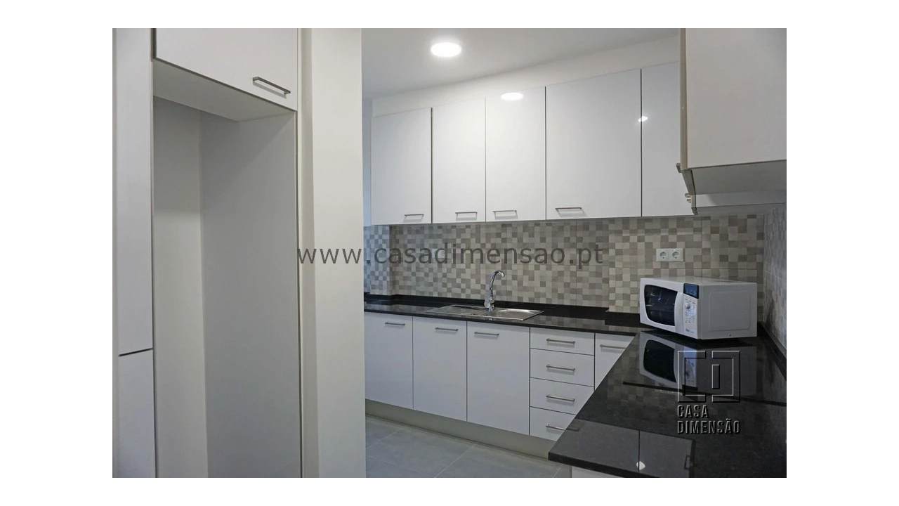 Apartamento T2 para Venda em Venteira Foto 7