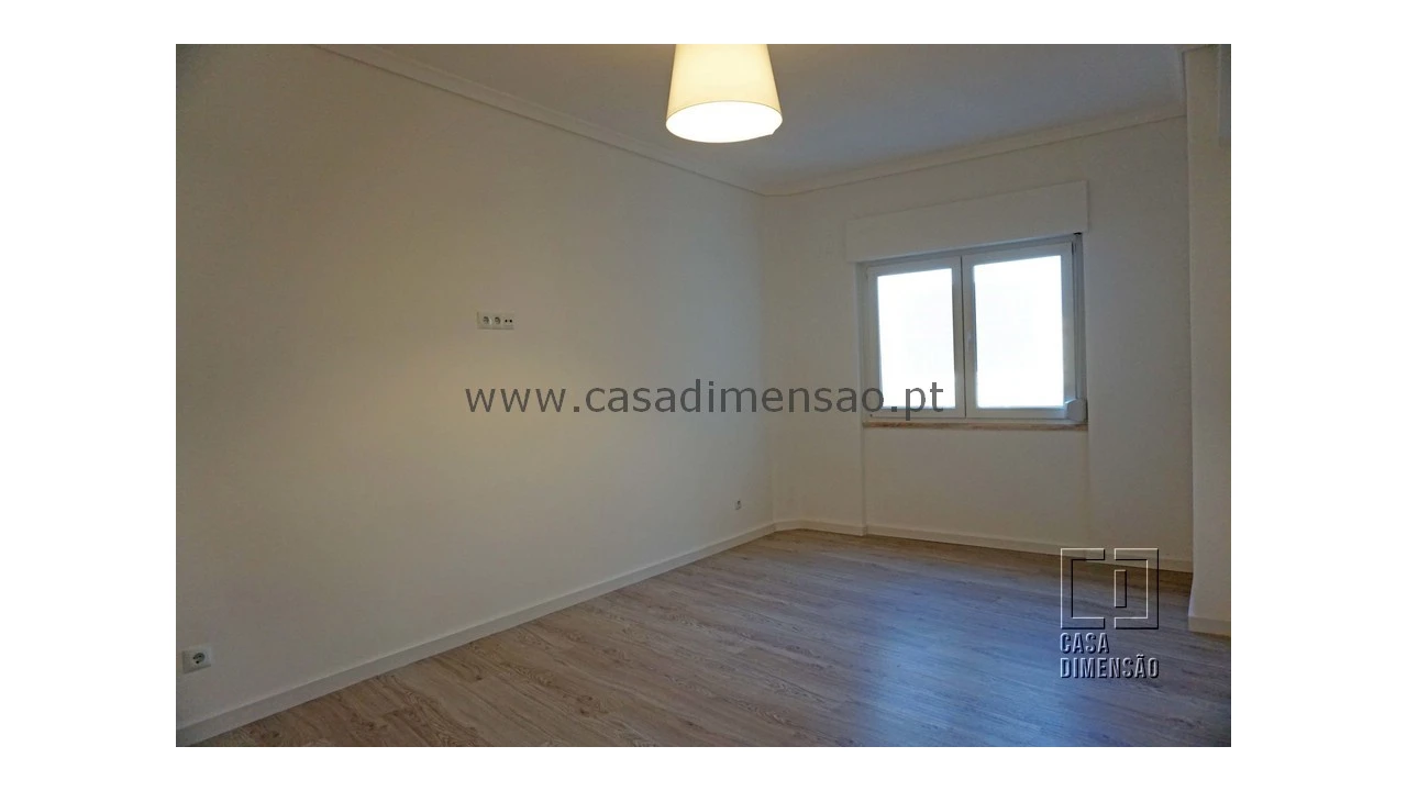 Apartamento T2 para Venda em Venteira Foto 11
