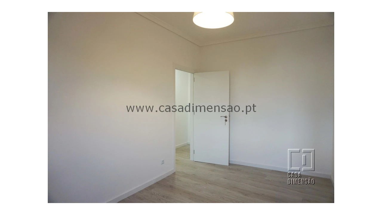 Apartamento T2 para Venda em Venteira Foto 15