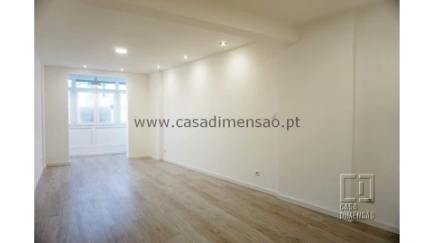 Apartamento T2 para Venda em Venteira