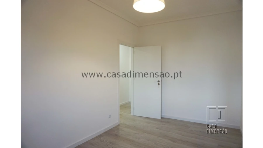 Apartamento T2 para Venda em Venteira Foto 15